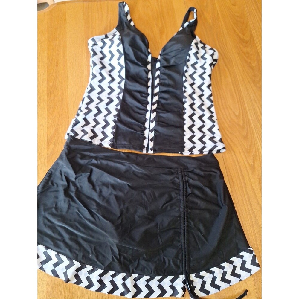 Nwot Womans Sz XL Black n White 2 Pc Padded Top Bathing Suit Panti Lining Secure